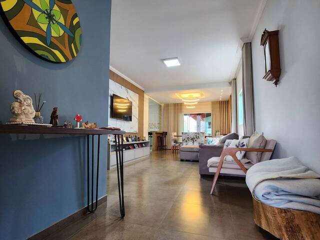 Casa para Venda em Araxá - 2