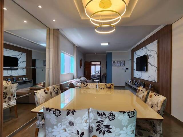 Casa para Venda em Araxá - 3