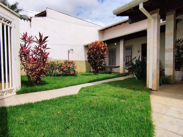 Casa para Venda em Araxá - 2