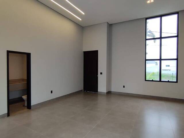 Casa para Venda em Araxá - 3