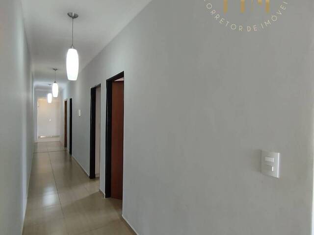 Casa para Venda em Araxá - 4