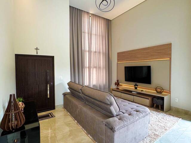 Casa para Venda em Araxá - 3