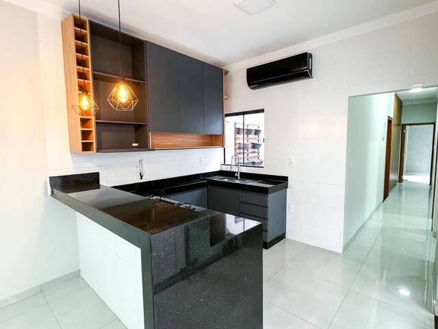 Casa para Venda em Araxá - 3