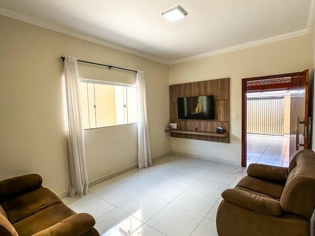 Casa para Venda em Araxá - 3