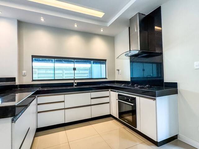 Casa para Venda em Araxá - 5