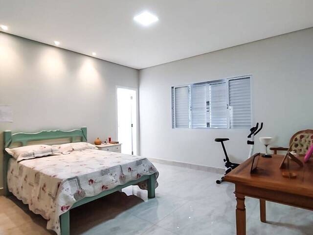 #102 - Casa para Venda em Araxá - MG