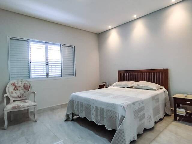 Casa para Venda em Araxá - 4