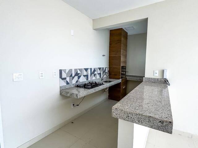 #118 - Apartamento para Venda em Araxá - MG - 2