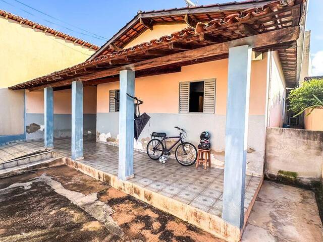 #121 - Casa para Venda em Araxá - MG - 1