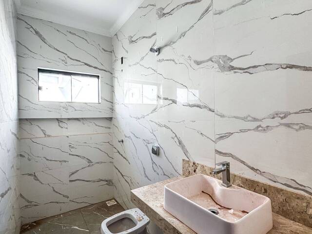 Casa para Venda em Araxá - 4