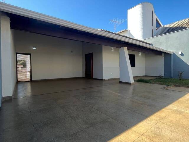 #197 - Casa para Venda em Araxá - MG - 1