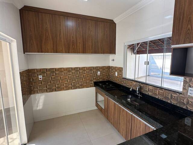 Casa para Venda em Araxá - 4