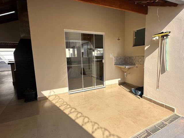 #210 - Casa para Venda em Araxá - MG - 3