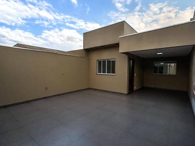 #214 - Casa para Venda em Araxá - MG - 1