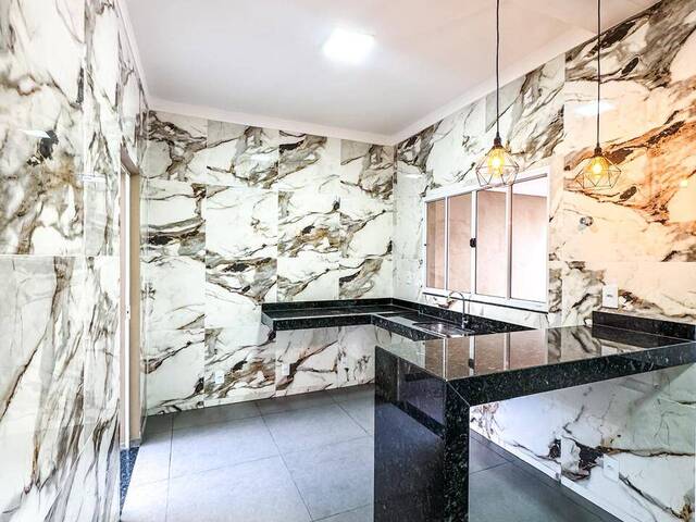 #214 - Casa para Venda em Araxá - MG - 2