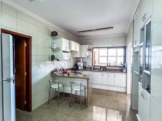 #215 - Apartamento para Venda em Araxá - MG