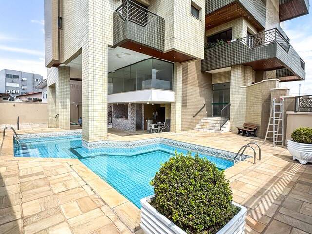 #215 - Apartamento para Venda em Araxá - MG