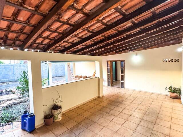 #217 - Casa para Venda em Araxá - MG - 3