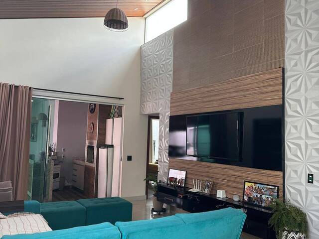 #222 - Casa para Venda em Araxá - MG - 2