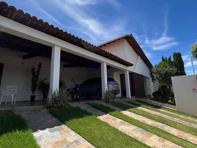 #223 - Casa para Venda em Araxá - MG - 1