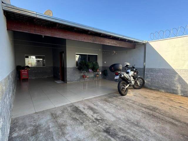 #225 - Casa para Venda em Araxá - MG