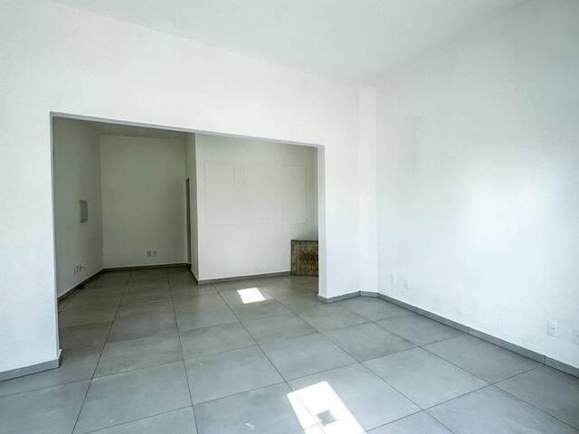 #228 - Ponto Comercial para Locação em Araxá - MG - 2