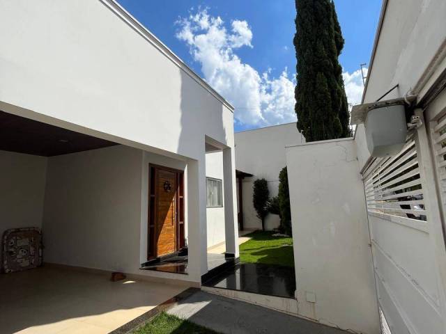 #238 - Casa para Venda em Araxá - MG - 1