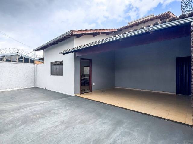 #239 - Casa para Venda em Araxá - MG