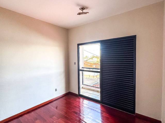 #242 - Casa para Venda em Araxá - MG