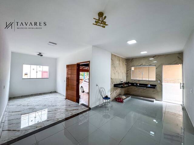 #250 - Casa para Venda em Araxá - MG - 2