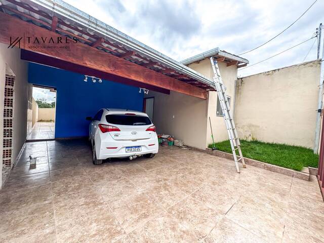 #250 - Casa para Venda em Araxá - MG - 1